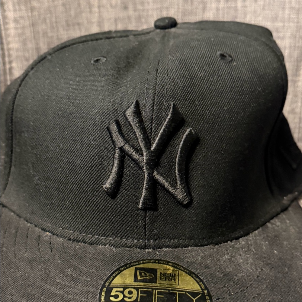 Black New Era 59FIFTY Fitted MLB Cap - Men's 7 1/8